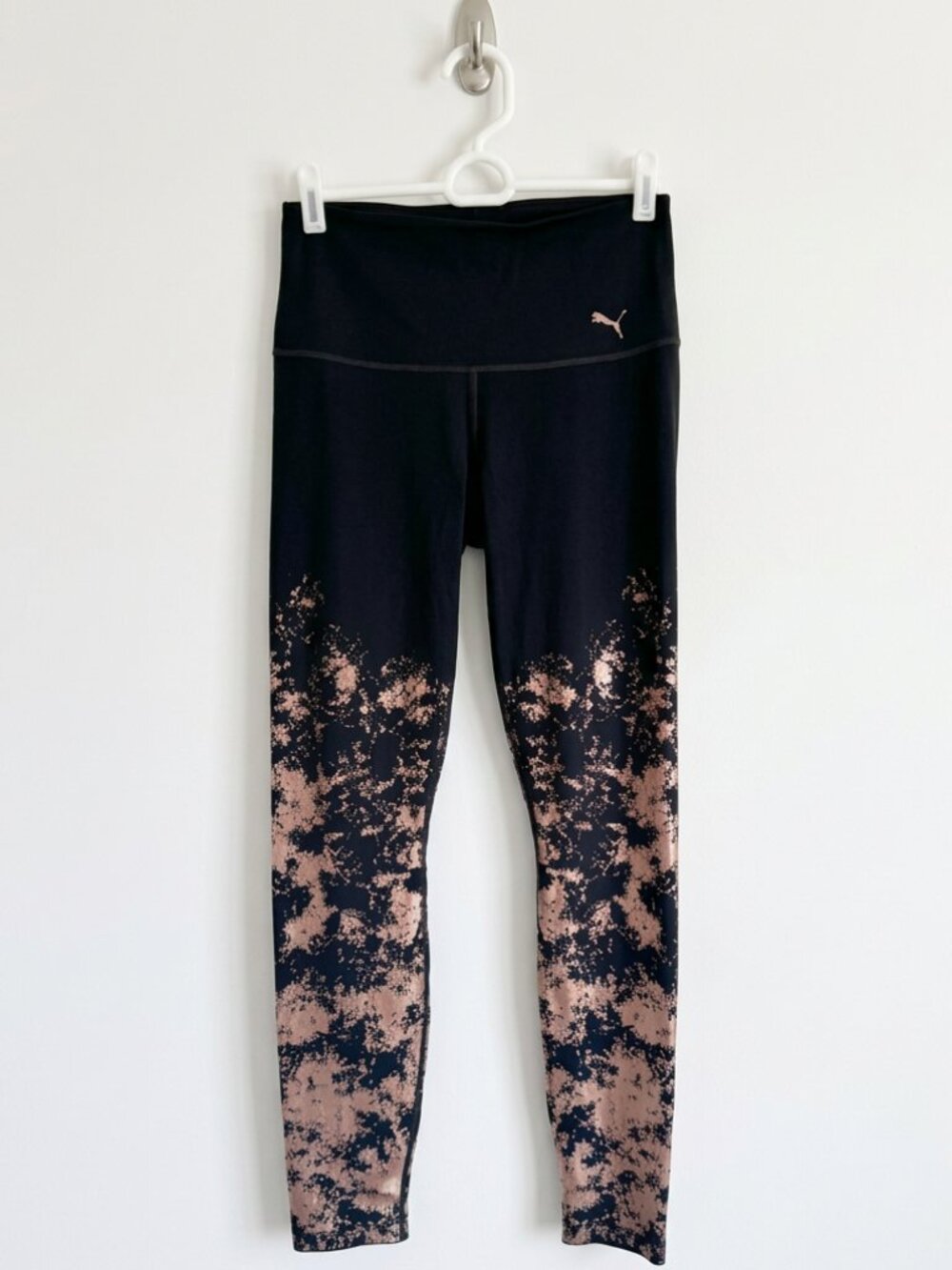 PUMA Women's High Rise Leggings Black Gold Metallic Pattern Size S
